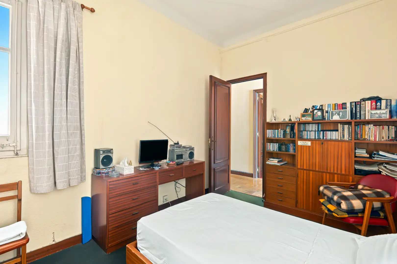 Bedroom of Flat for sale in Eixample