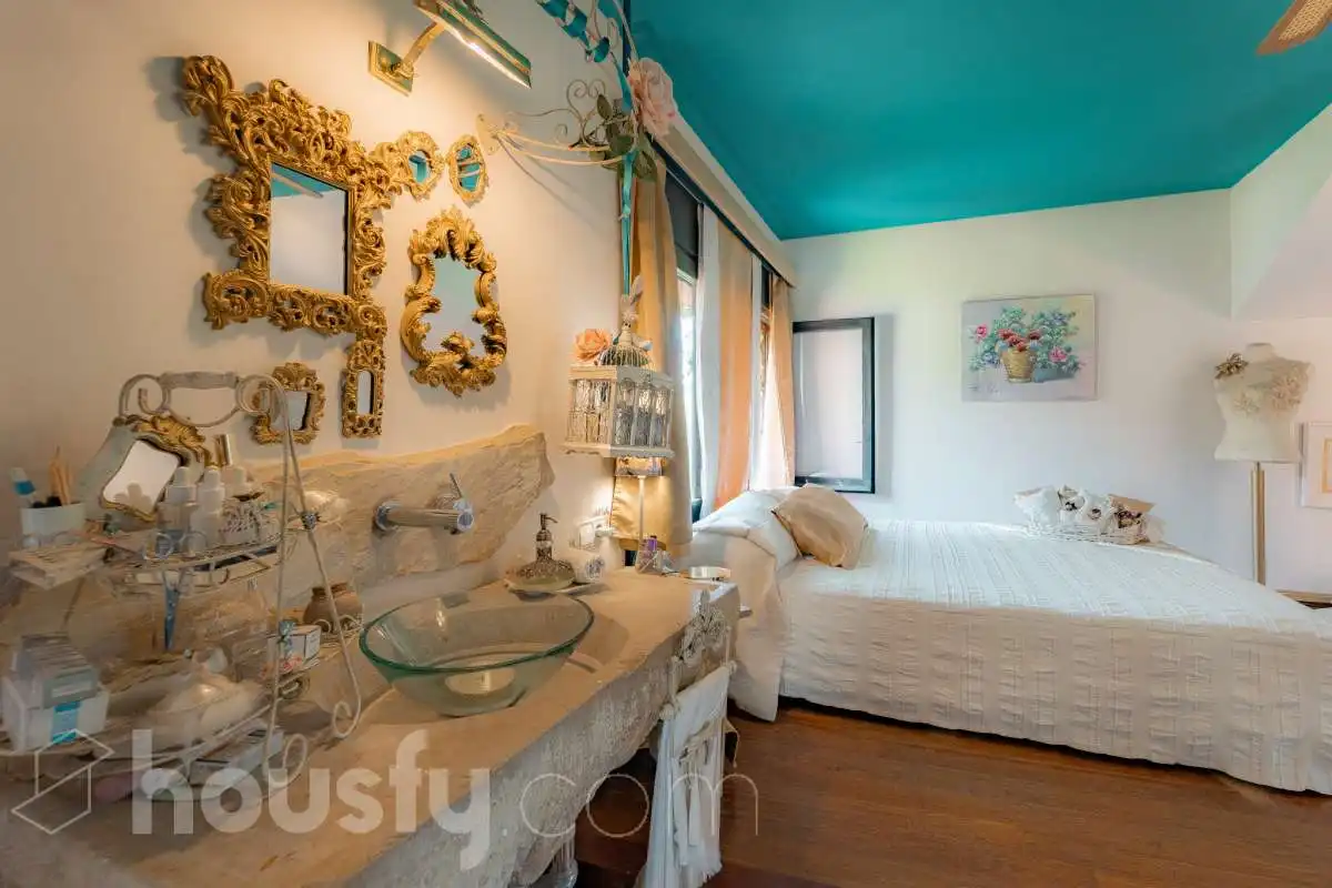 Dormitori de Casa o xalet en venda en Vallirana, Barcelona