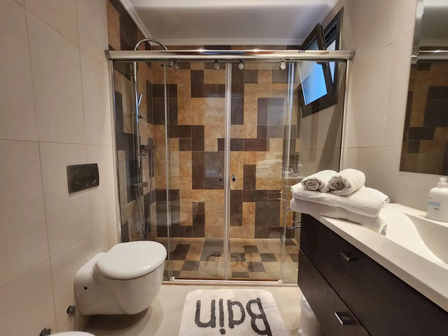 Baño de Casa o chalet en venta en Vilajuïga con Aire acondicionado, Calefacción y Jardín privado