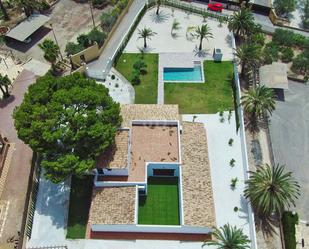 Jardí de Casa o xalet en venda en Elche / Elx amb Aire condicionat, Terrassa i Piscina