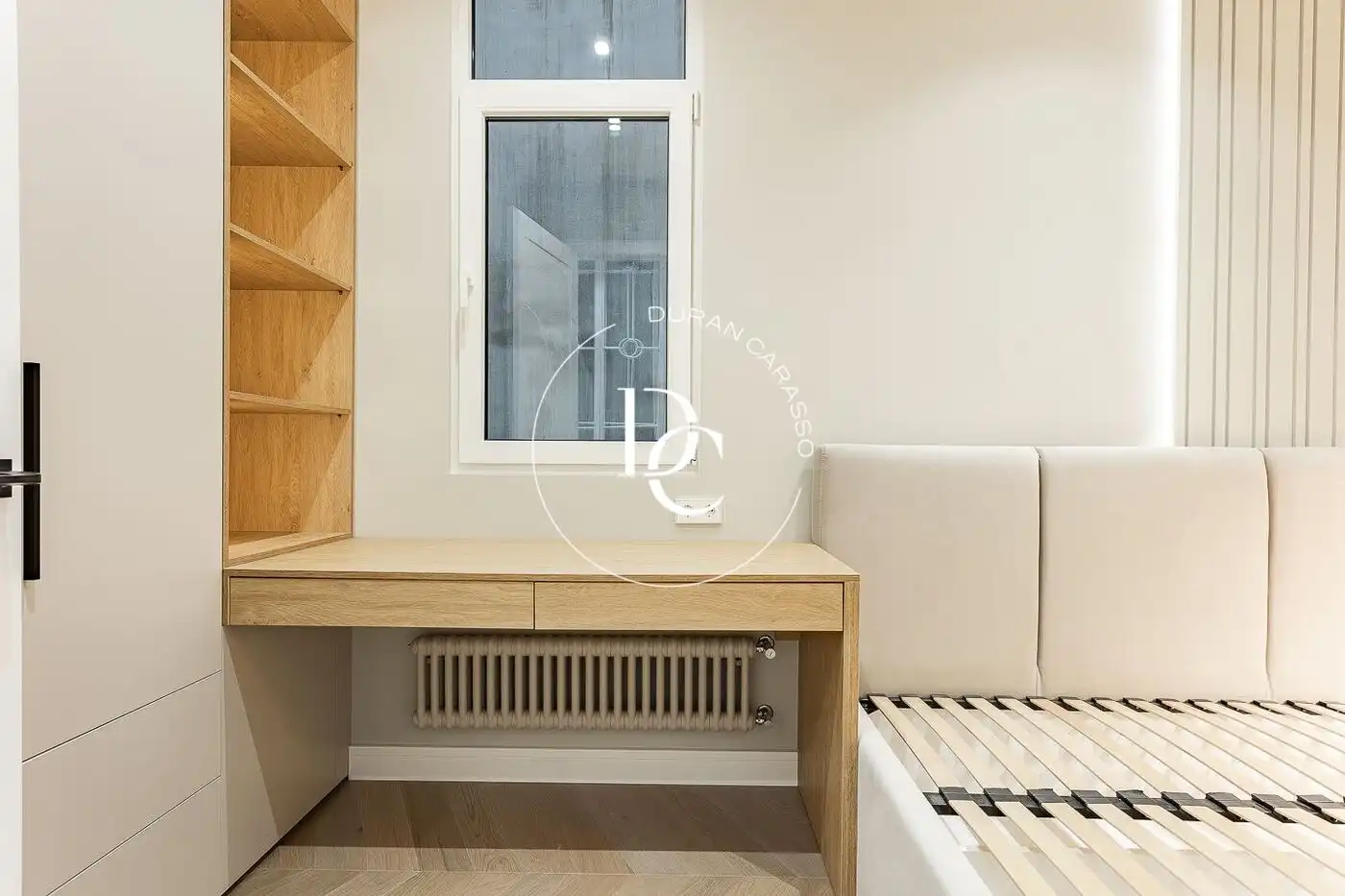 Piso con terraza en venta en Carrer de València, imagen 31