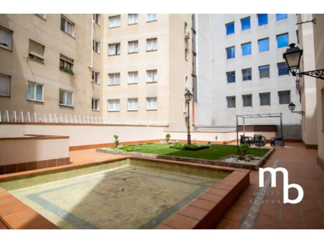 Jardín de Piso en venta en Madrid con Aire acondicionado, Calefacción y Trastero