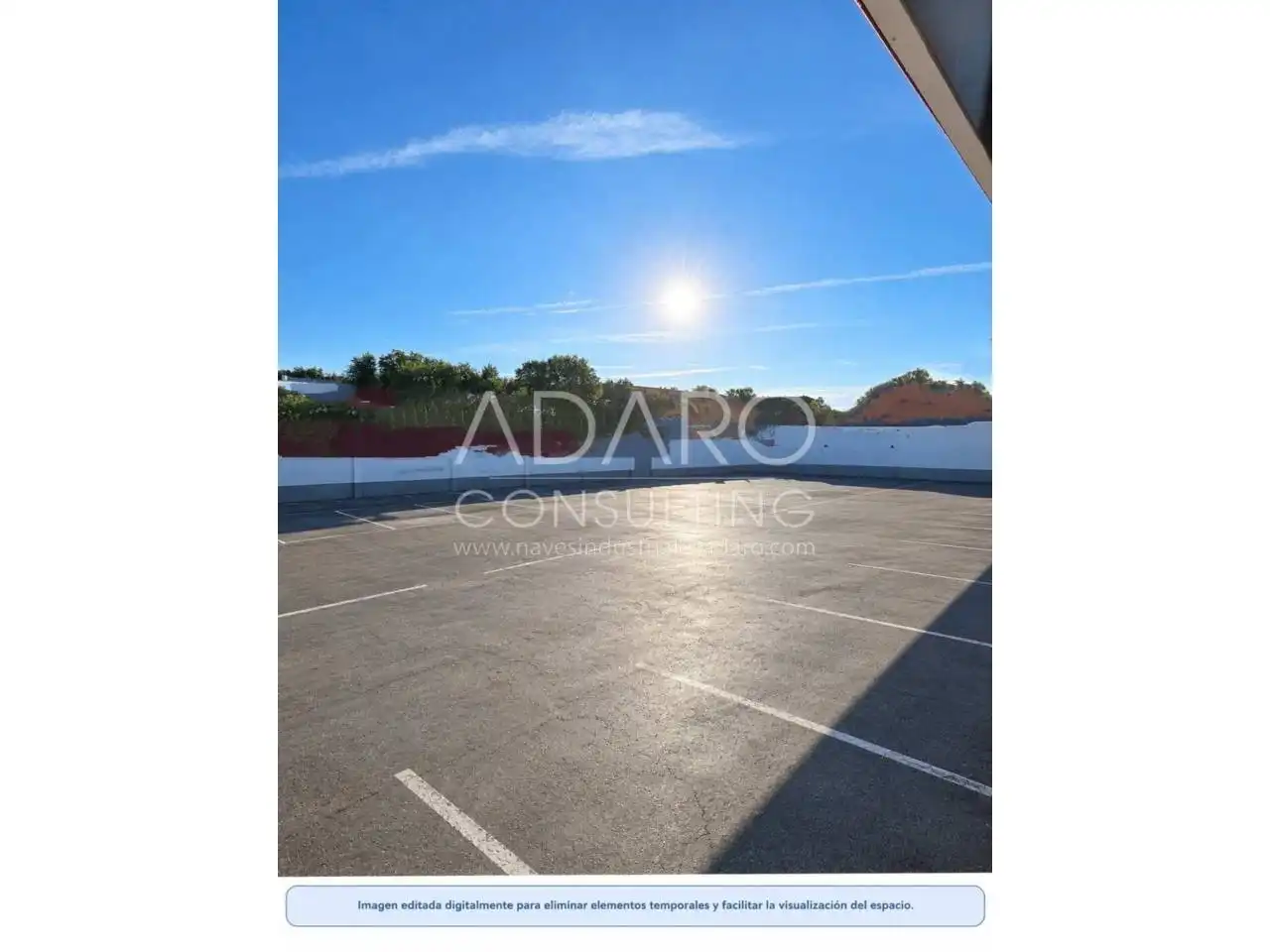 Parkplatz von Fabrikhallen zum Verkauf in Velilla de San Antonio mit Alarm