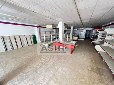 Locale commerciale in vendita a Calle Alacant
