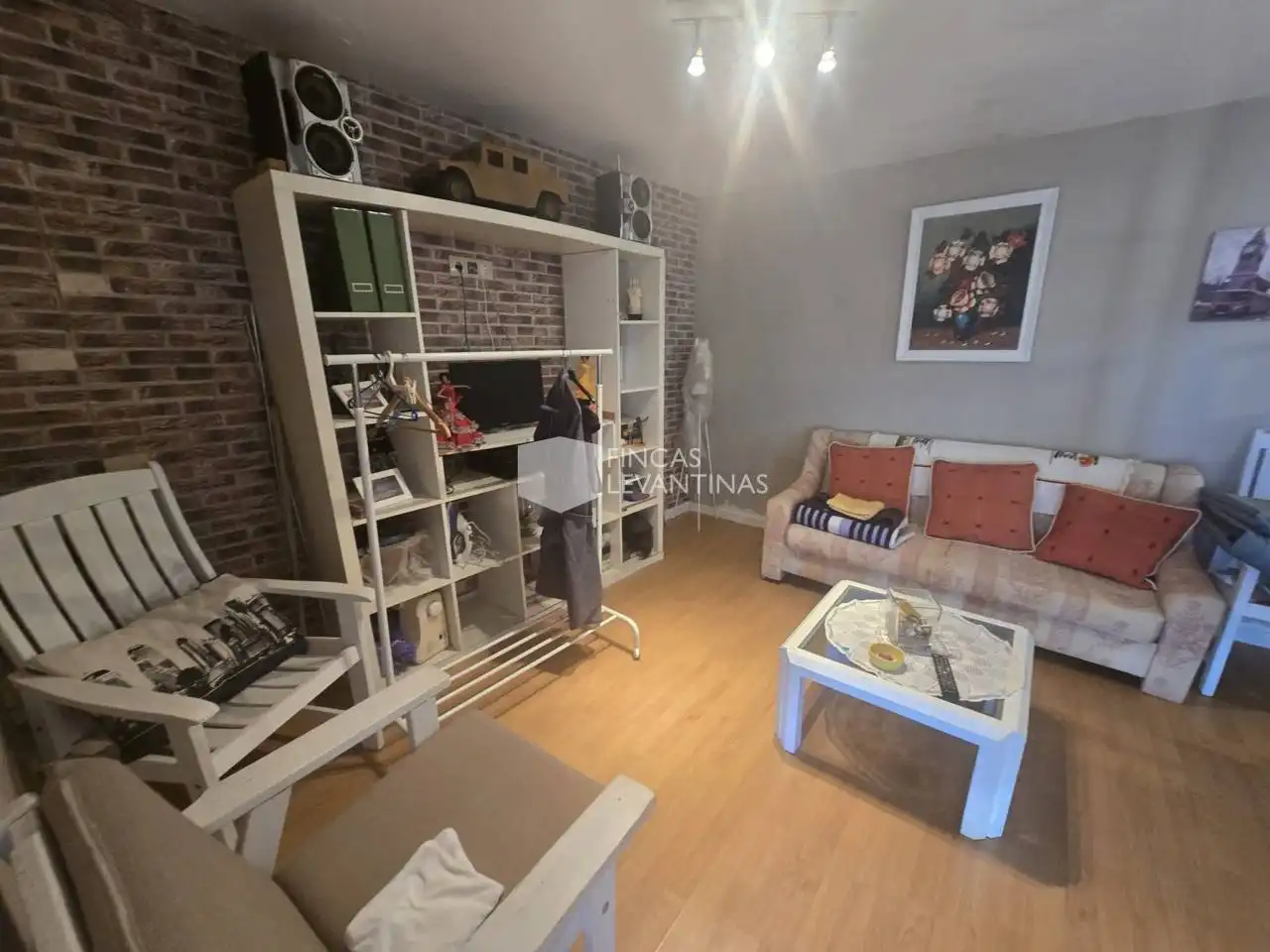 Sala d'estar de Casa o xalet en venda en Alicante / Alacant amb Jardí privat, Terrassa i Piscina