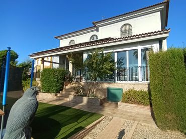 Chalet con balcón en venta en Norte-Sierra
