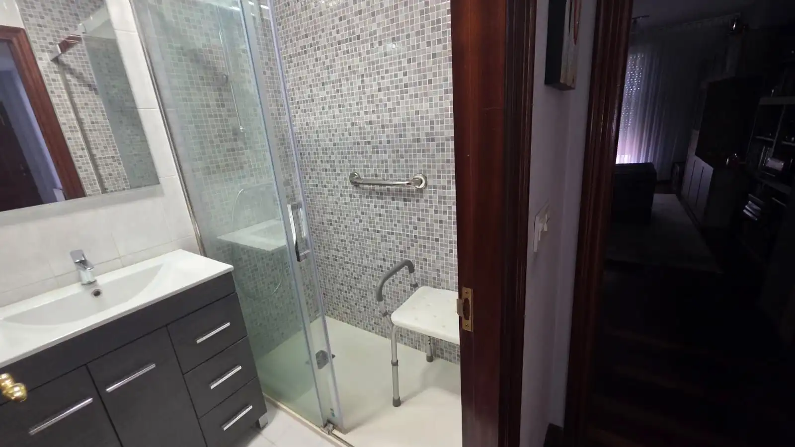 Bany de Pis en venda en Castro-Urdiales amb Calefacció, Terrassa i Traster