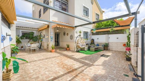 Foto 4 de Casa adosada en venta en Calle Tomillo, Espartinas Pueblo, Espartinas