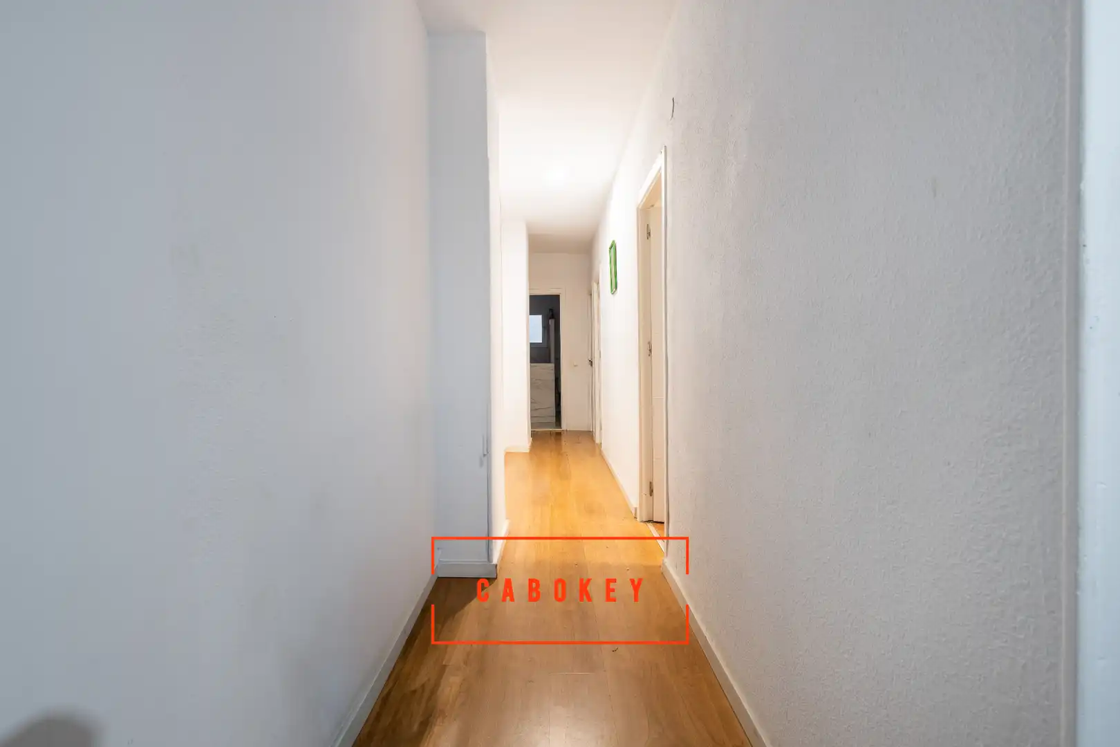 Piso en venta en Almería con Parquet, Amueblado y Horno
