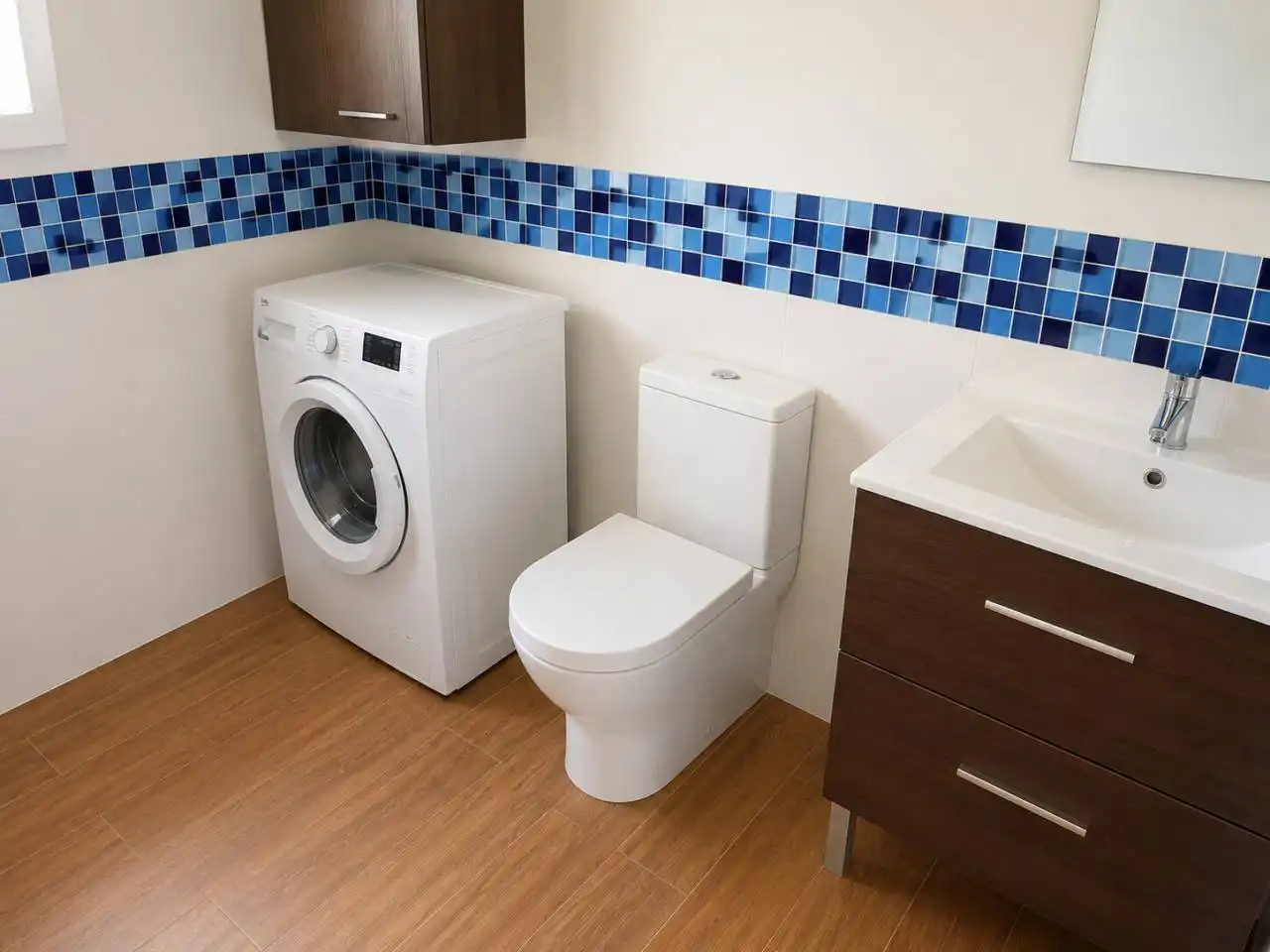 Baño de Piso en venta en Guardamar de la Safor con Aire acondicionado, Terraza y Amueblado