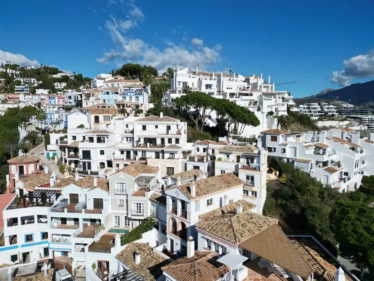 Reihenhaus mit Pool zum Verkauf in Benahavís - BenahavÃÂ­s,La Heredia,Calle del Alcuzcuz, imagen 3