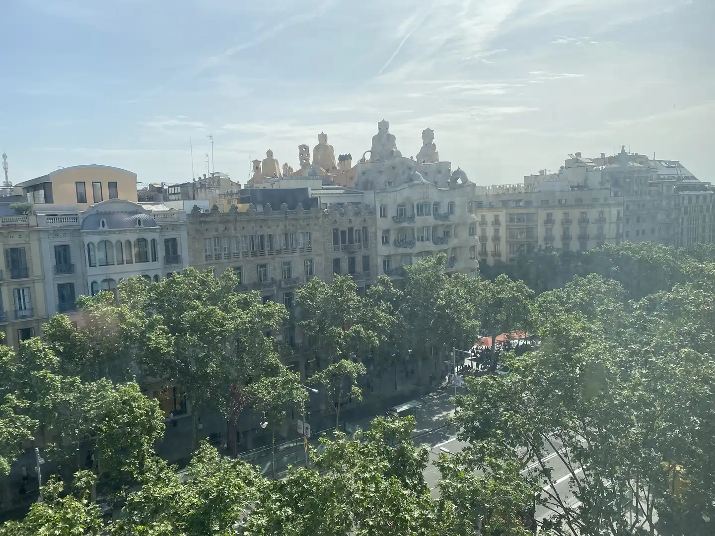 Oficina de lloguer a de Gràcia, Dreta de l'Eixample