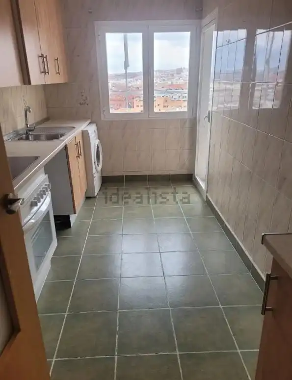 Kitchen of Flat for sale in Madrid  with Heating, Parquet flooring and Terrace