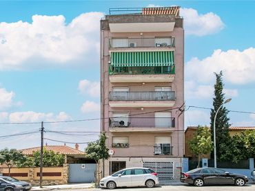 Pis amb ascensor en venda a Avda Ros I Guell