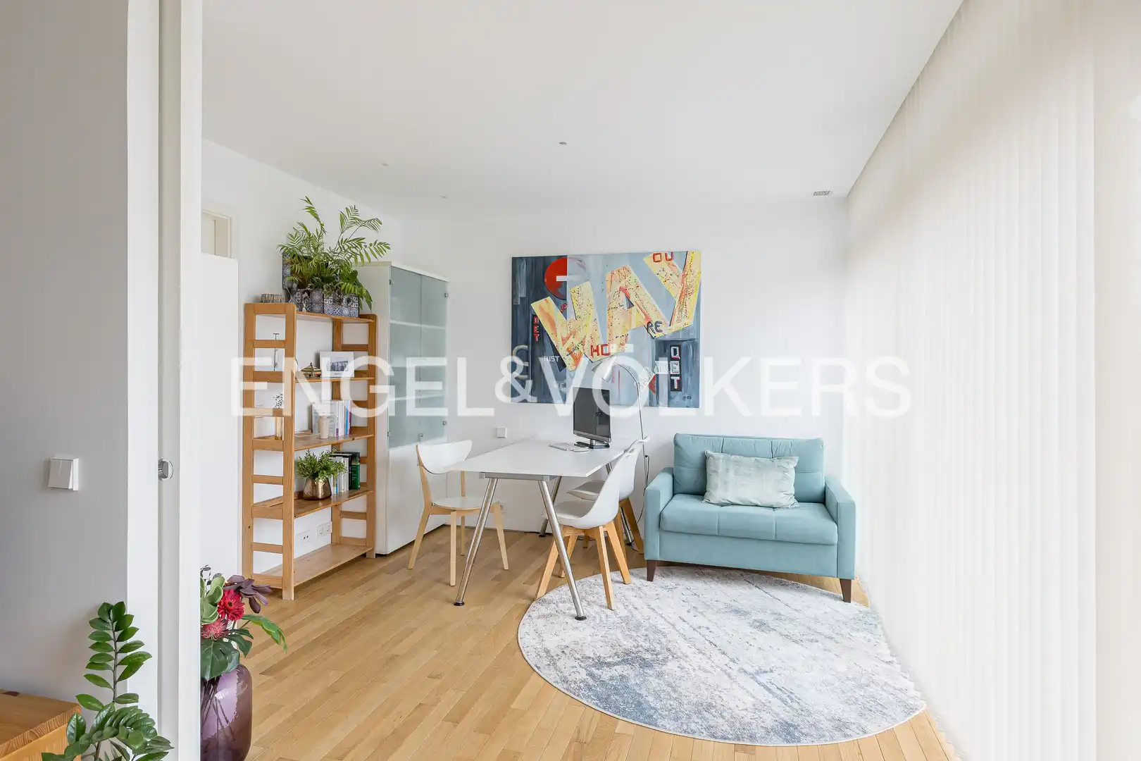 Wohnzimmer von Wohnung zum Verkauf in Madrid mit Klimaanlage, Heizung und Privatgarten