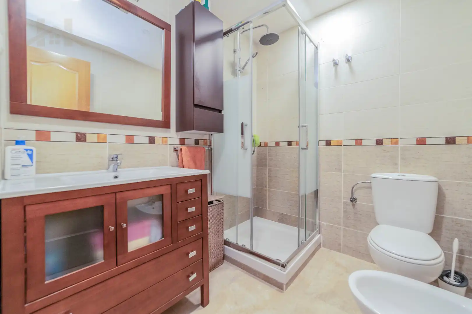 Bathroom of Flat for sale in Leganés  with Air Conditioner, Heating and Balcony
