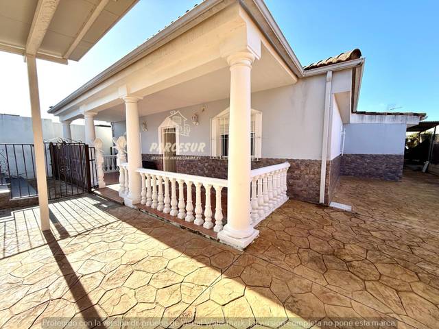 Casa-chalet en Venta en El Higuerón