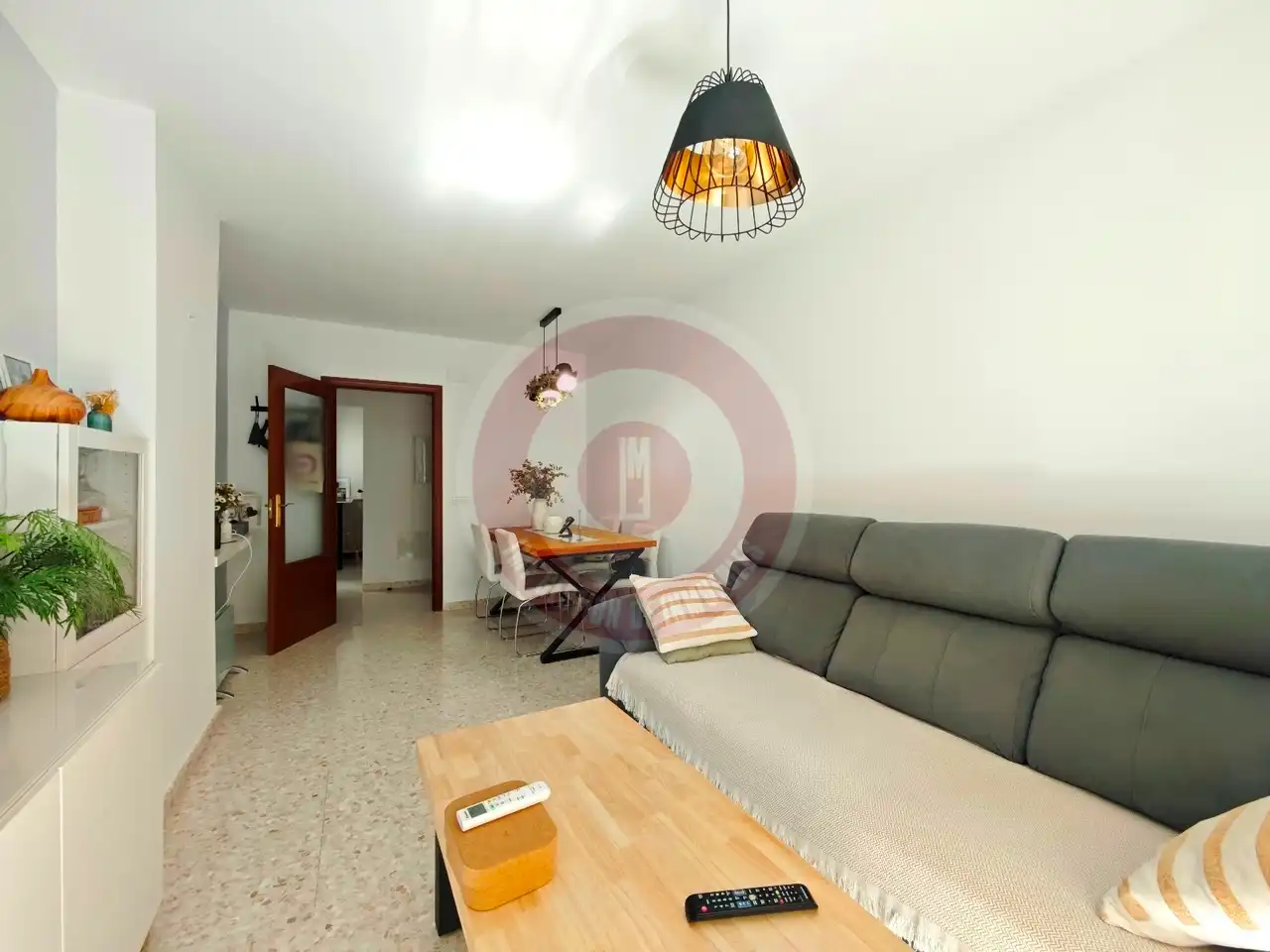 Sala d'estar de Pis en venda en Vélez-Málaga amb Aire condicionat, Terrassa i Moblat