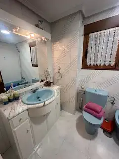Baño de Casa o chalet de alquiler en San Andrés del Rabanedo con Calefacción, Jardín privado y Parquet