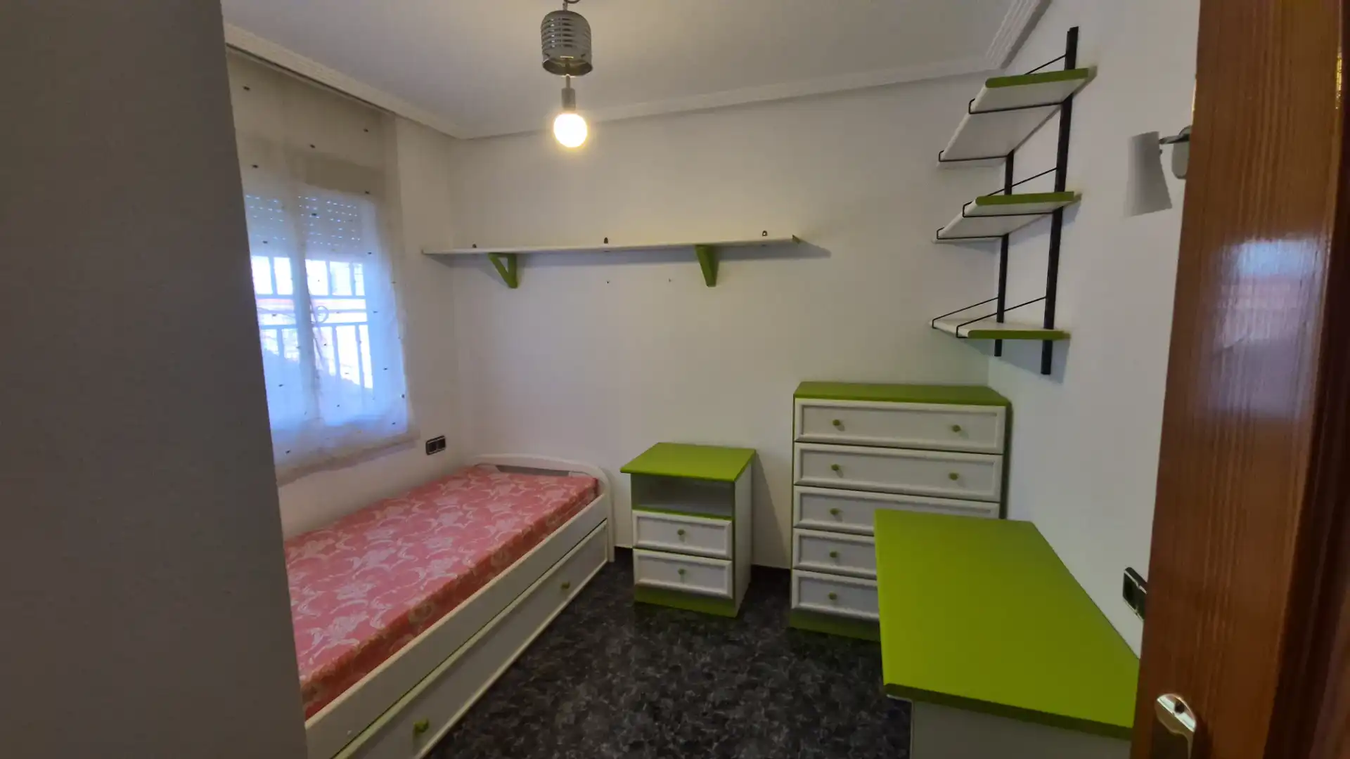 Dormitori de Casa adosada en venda en Alcantarilla amb Terrassa, Moblat i Balcó