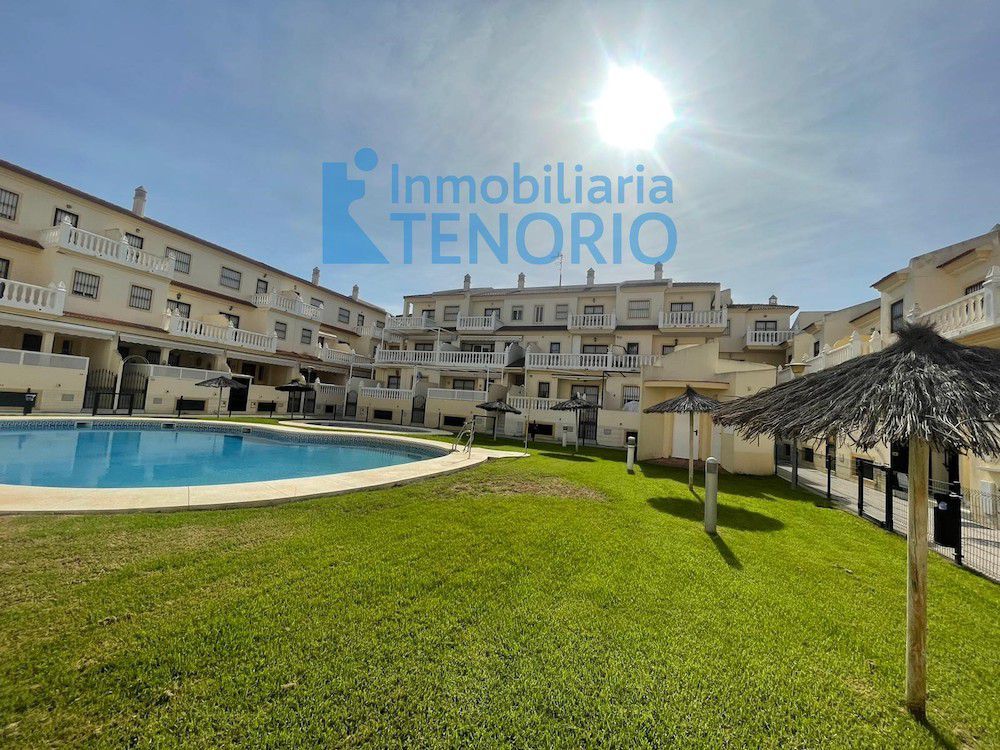 Exterior view of Single-family semi-detached for sale in La Antilla  with Terrace and Storage room