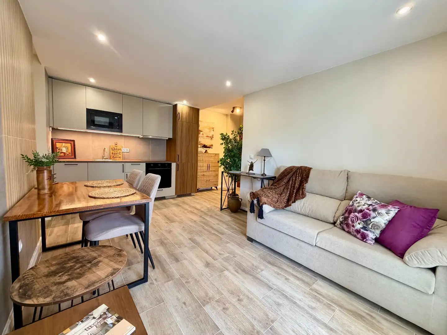 Living room of Flat for sale in Málaga  with Air Conditioner, Heating and Furnished