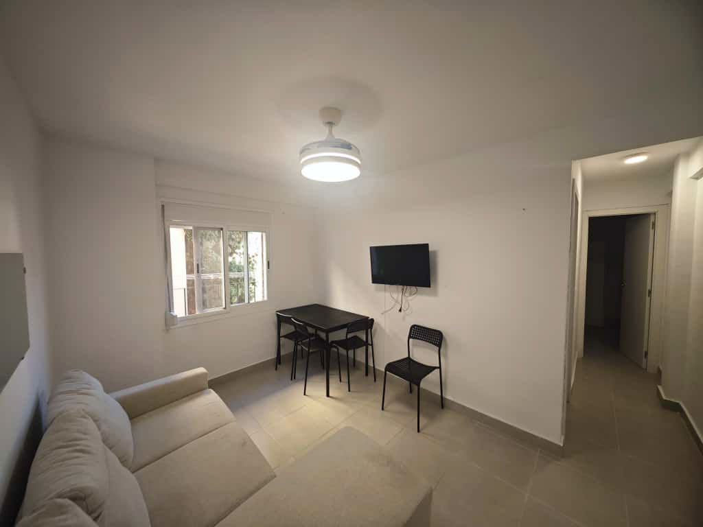 Exterior view of Flat for sale in Málaga Capital  with Furnished, Washing machine and TV