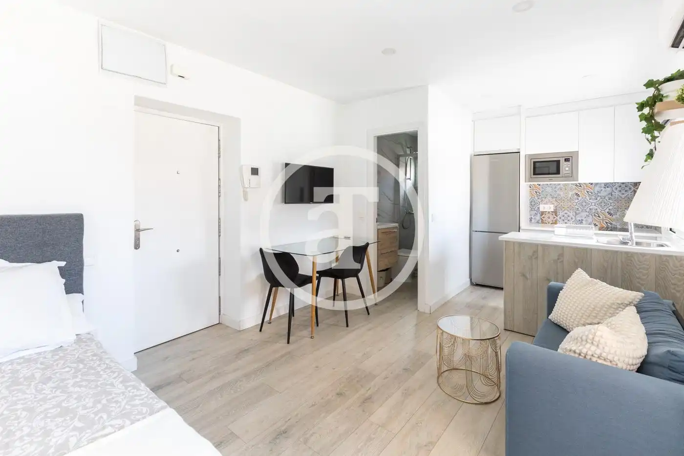 Wohnung zur Miete in Calle Clara del Rey, Prosperidad