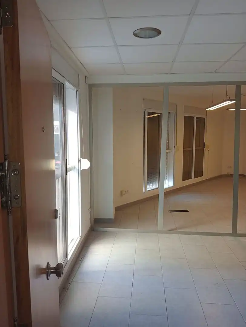 Local de alquiler en Vila-real con Aire acondicionado