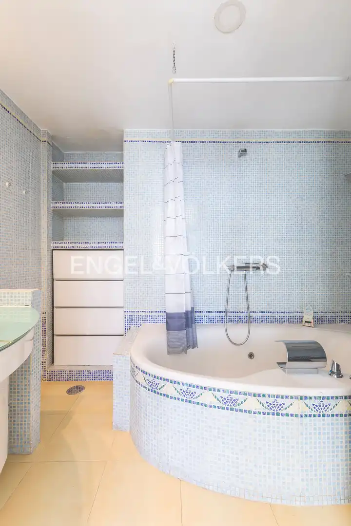 Bathroom of Flat for rent in Moncloa - Aravaca