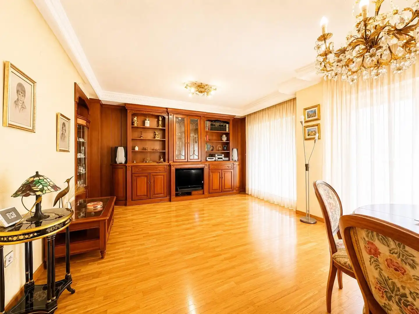 Sala de estar de Piso en venta en Crevillent con Aire acondicionado, Calefacción y Parquet