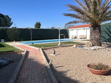 Casa amb piscina en venda a Calle Mar Báltico