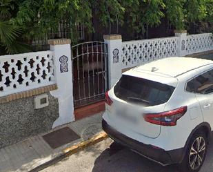 Vista exterior de Casa o xalet de lloguer en Chipiona amb Aire condicionat, Terrassa i Traster