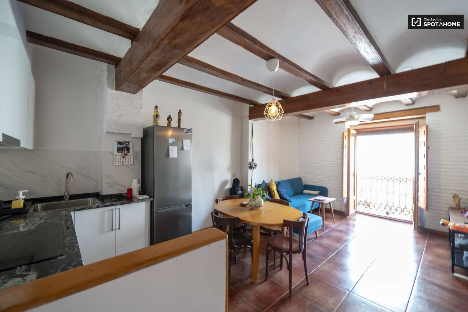 Apartament per a compartir a Russafa