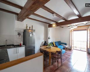 Apartament per a compartir a Russafa