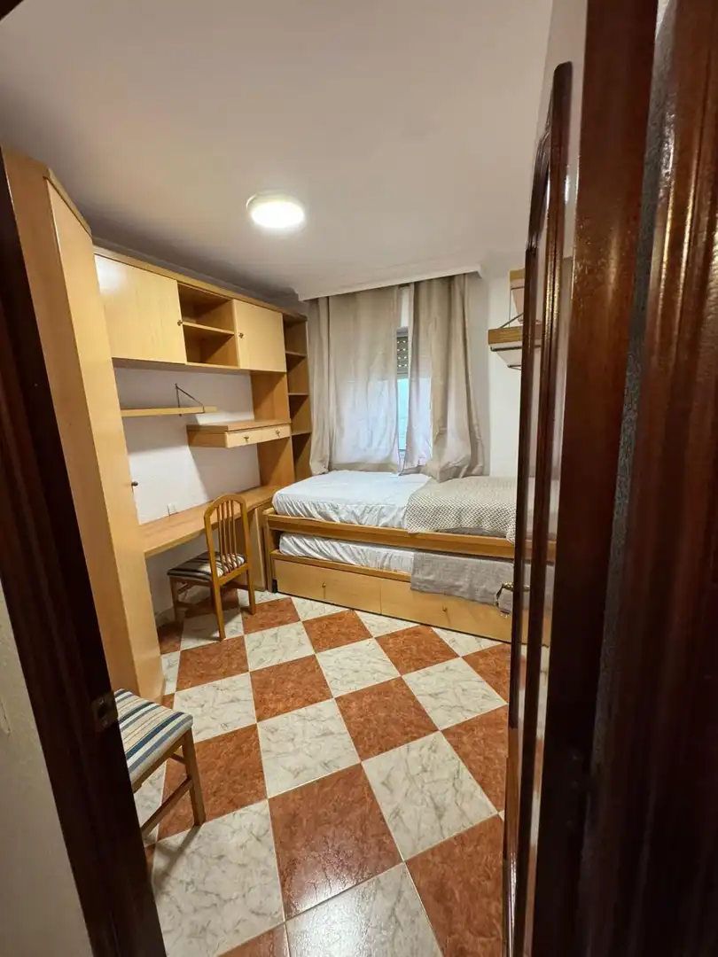 Bedroom of Flat for rent in Huelva  with Air Conditioner, Furnished and Balcony
