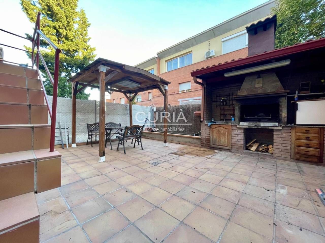 Terrassa de Casa adosada en venda en Montoliu de Lleida amb Calefacció, Jardí privat i Moblat