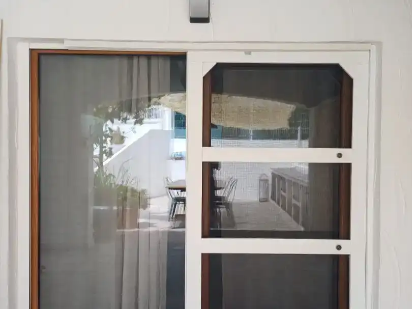 Terrasse von Einfamilien-Reihenhaus zum Verkauf in Polop mit Klimaanlage