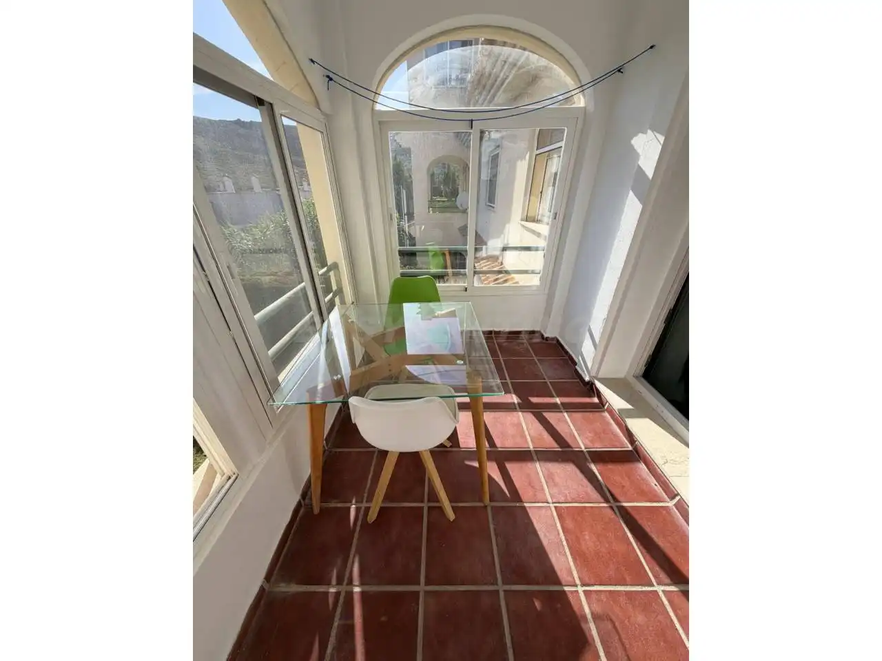 Jardín de Piso en venta en La Línea de la Concepción con Terraza, Amueblado y Alarma