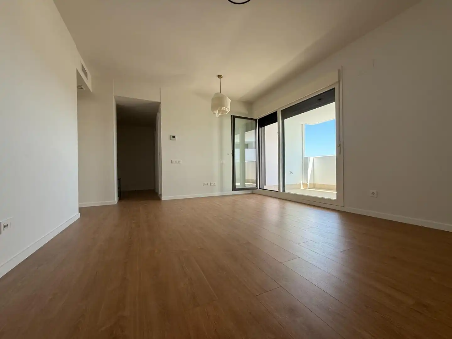 Wohnzimmer von Wohnung zur Miete in Sevilla mit Klimaanlage