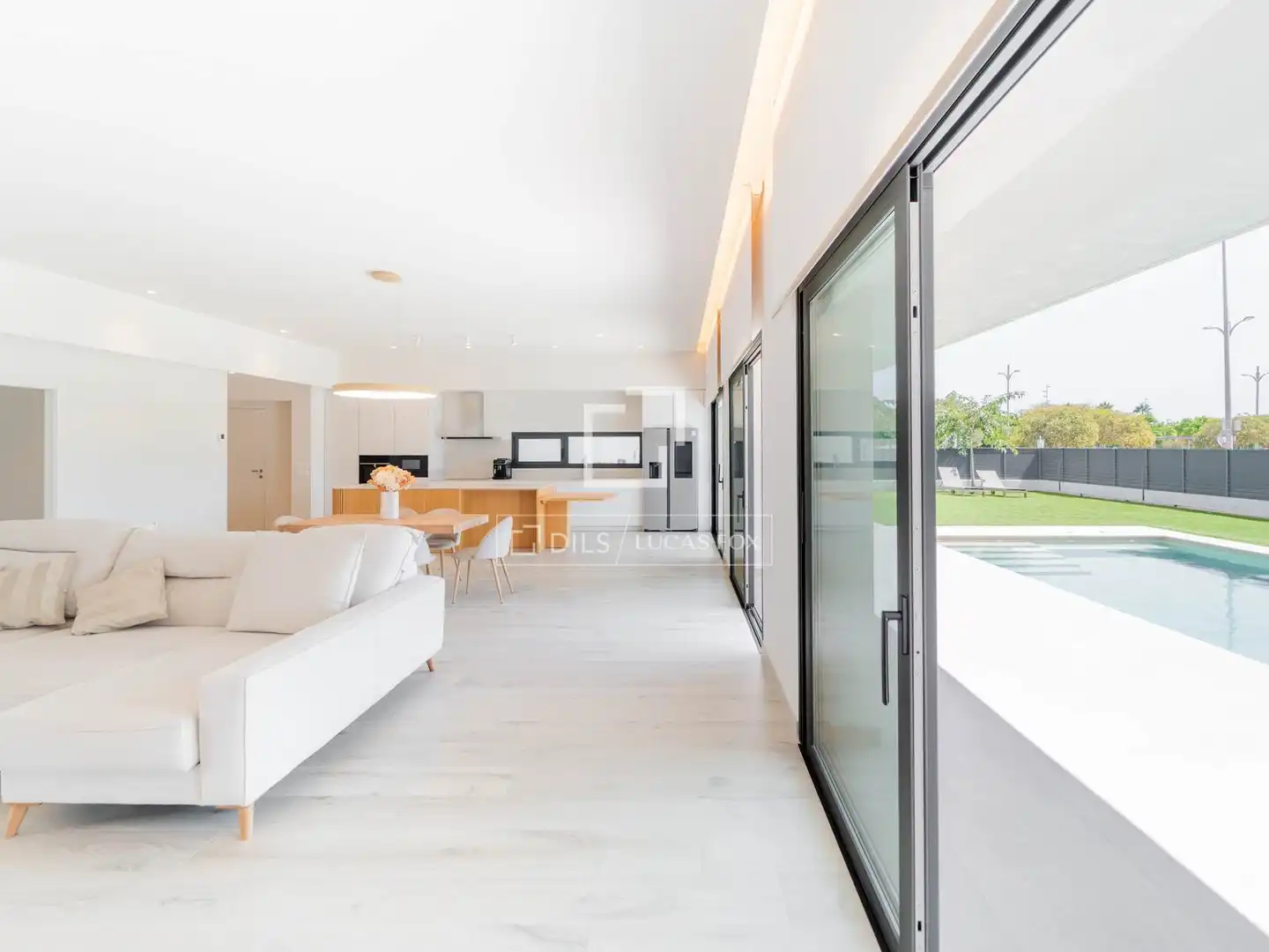 Sala d'estar de Casa o xalet en venda en Burriana / Borriana amb Aire condicionat, Jardí privat i Traster