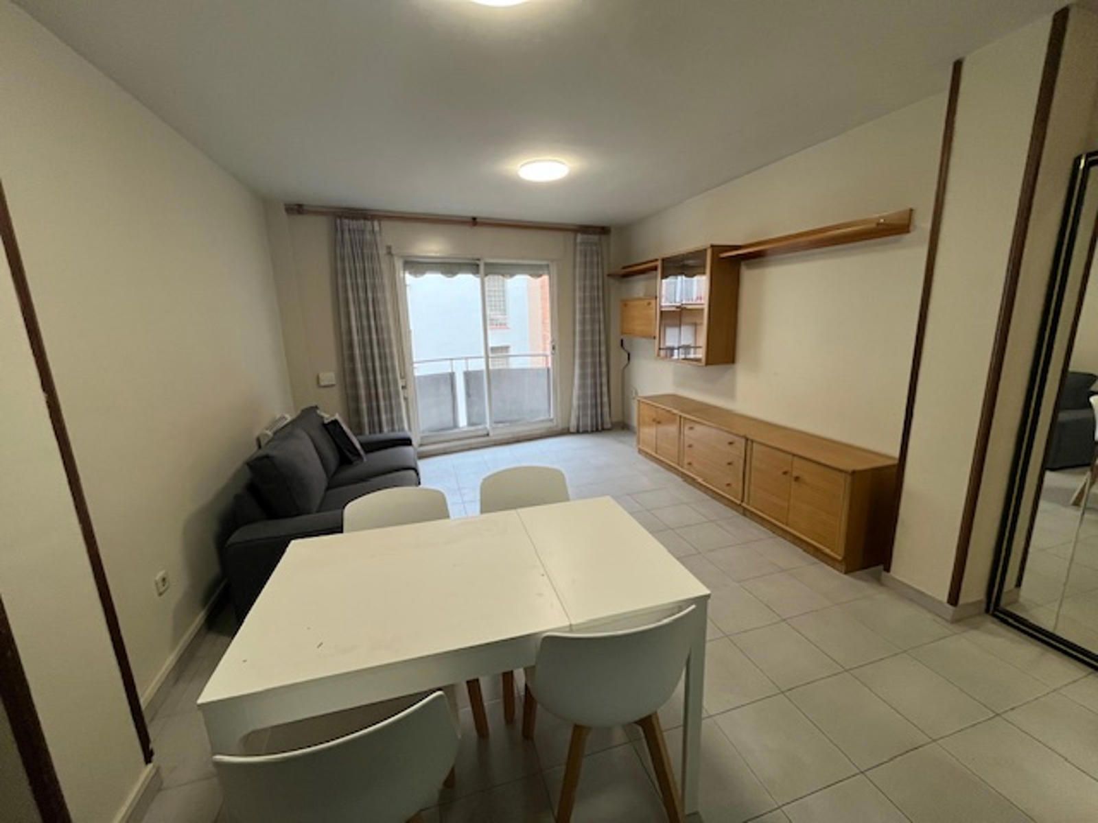 Flat to share in Vallcalent, 20, Instituts - Universitat