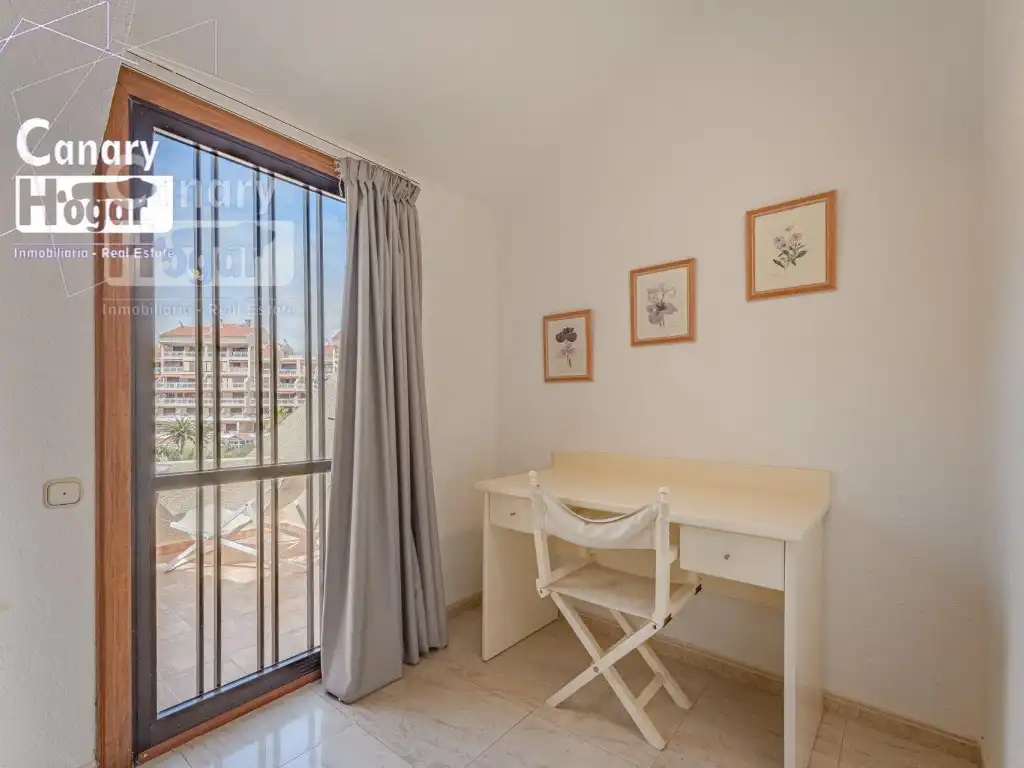 Habitación de Casa o chalet en venta en Arona con Calefacción, Jardín privado y Balcón