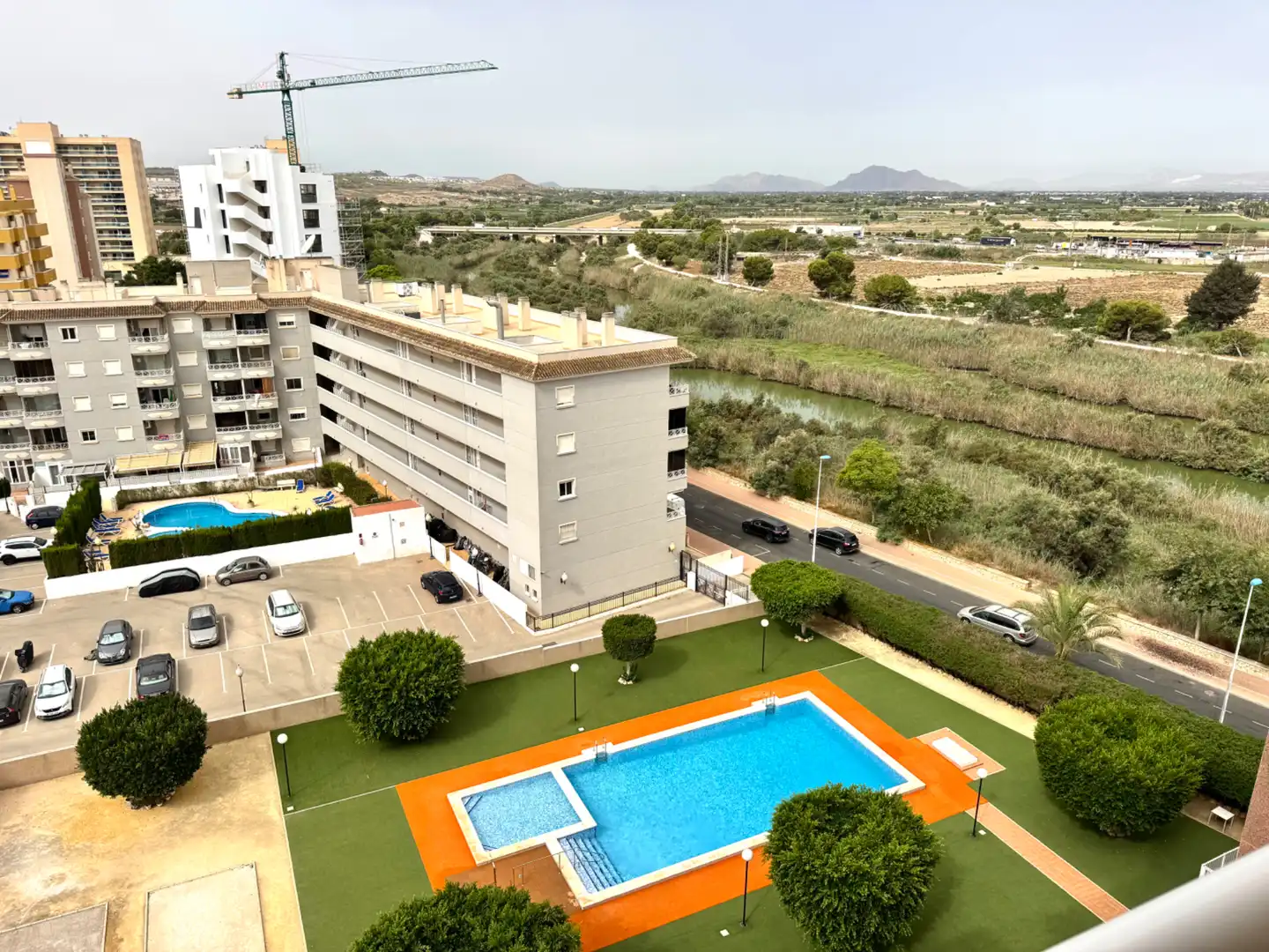 Vista exterior de Piso en venta en Guardamar del Segura con Aire acondicionado, Calefacción y Terraza