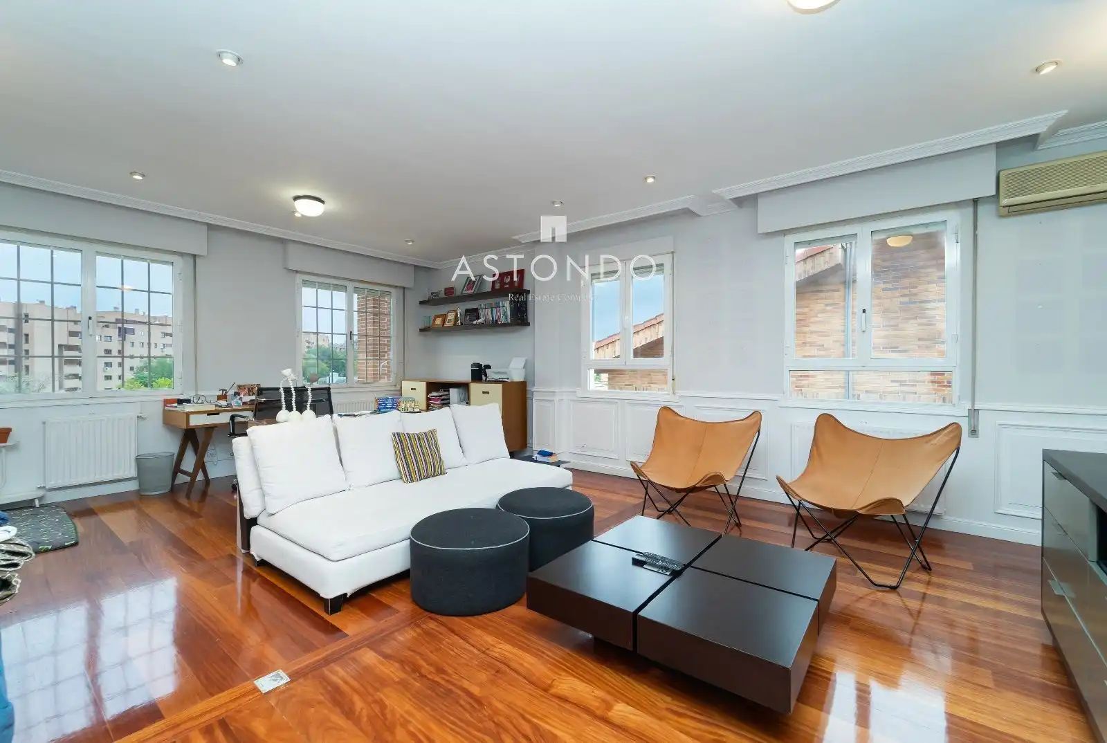 Living room of Houses for rent in Madrid  with Air Conditioner, Heating and Terrace