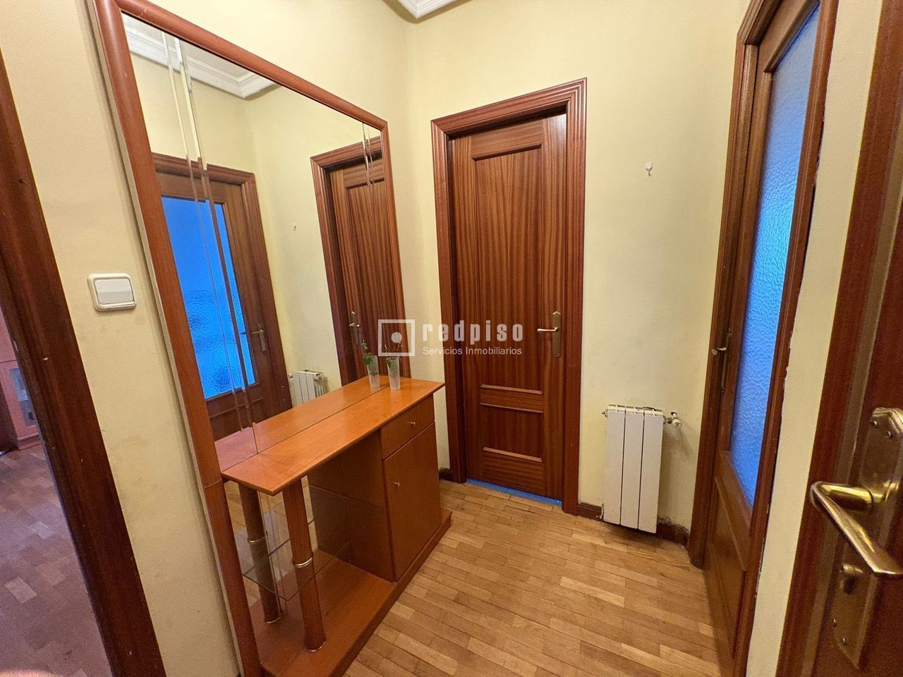 Bedroom of Flat for sale in  Madrid Capital
