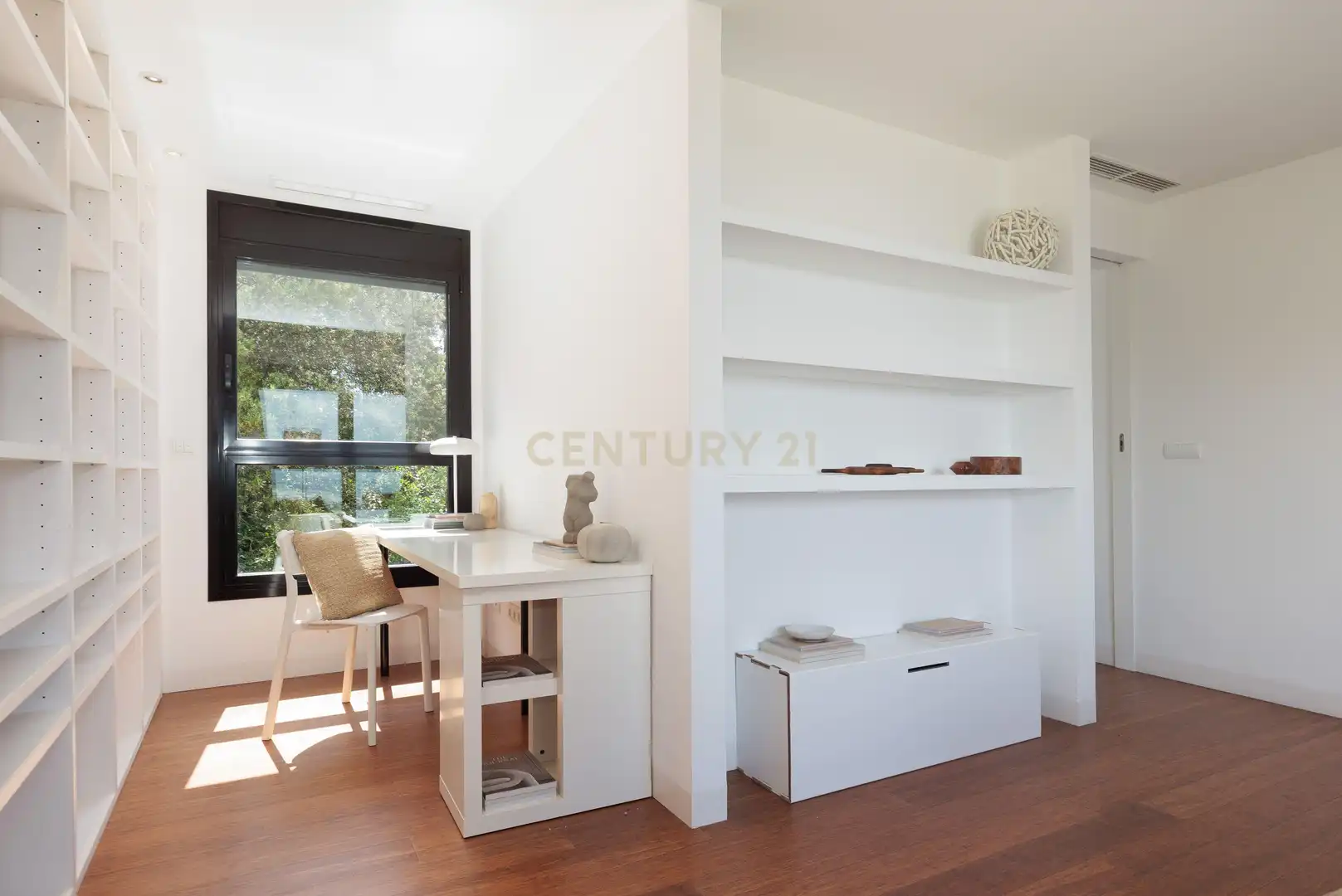 Dormitori de Casa o xalet en venda en Sant Cugat del Vallès amb Aire condicionat, Jardí privat i Traster