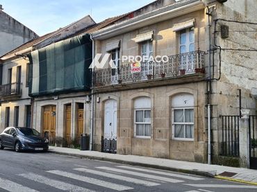Haus zum Verkauf in Compostela
