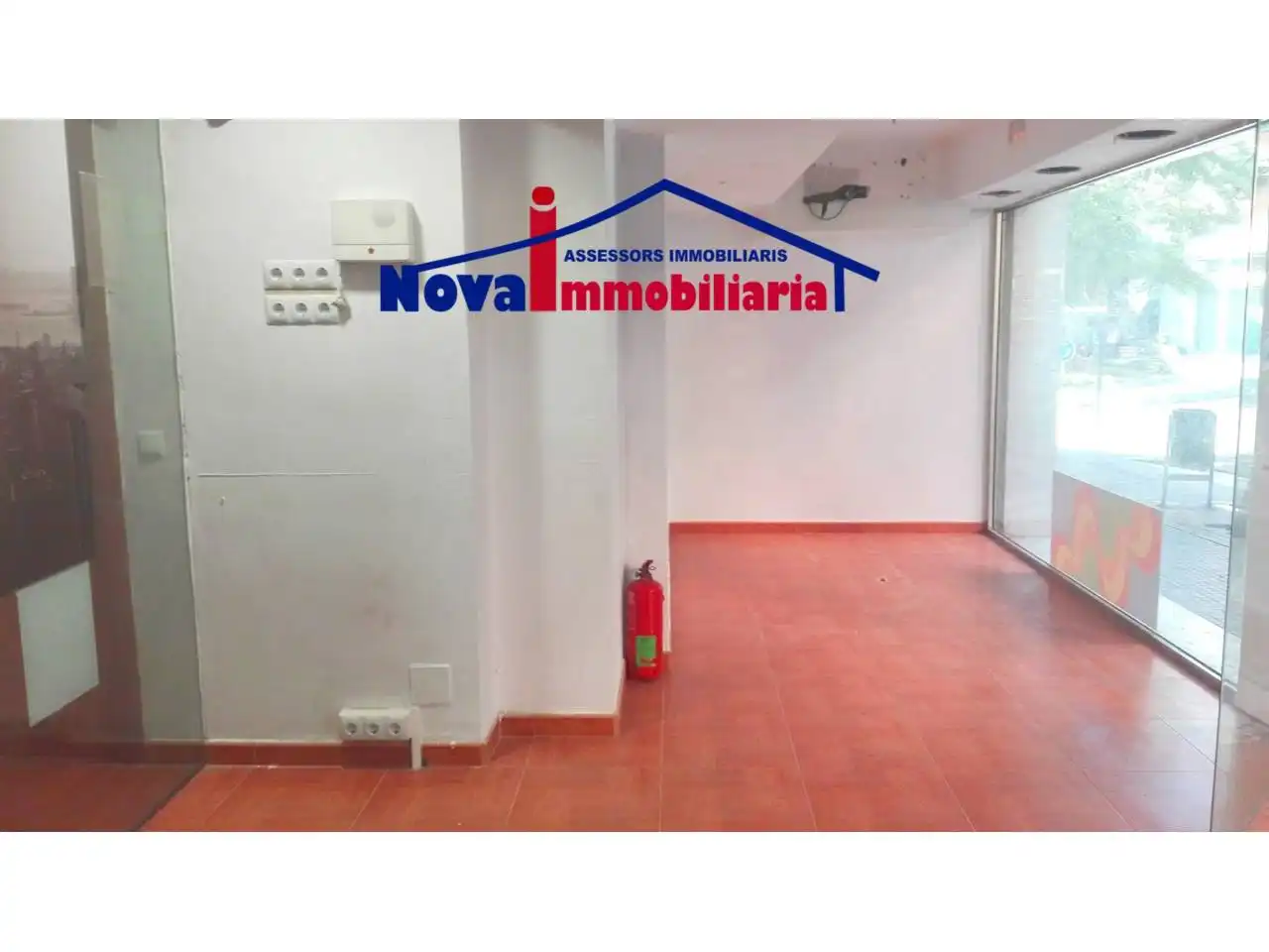 Business premises for sale in Calle Salvador Baroné, imagen 13