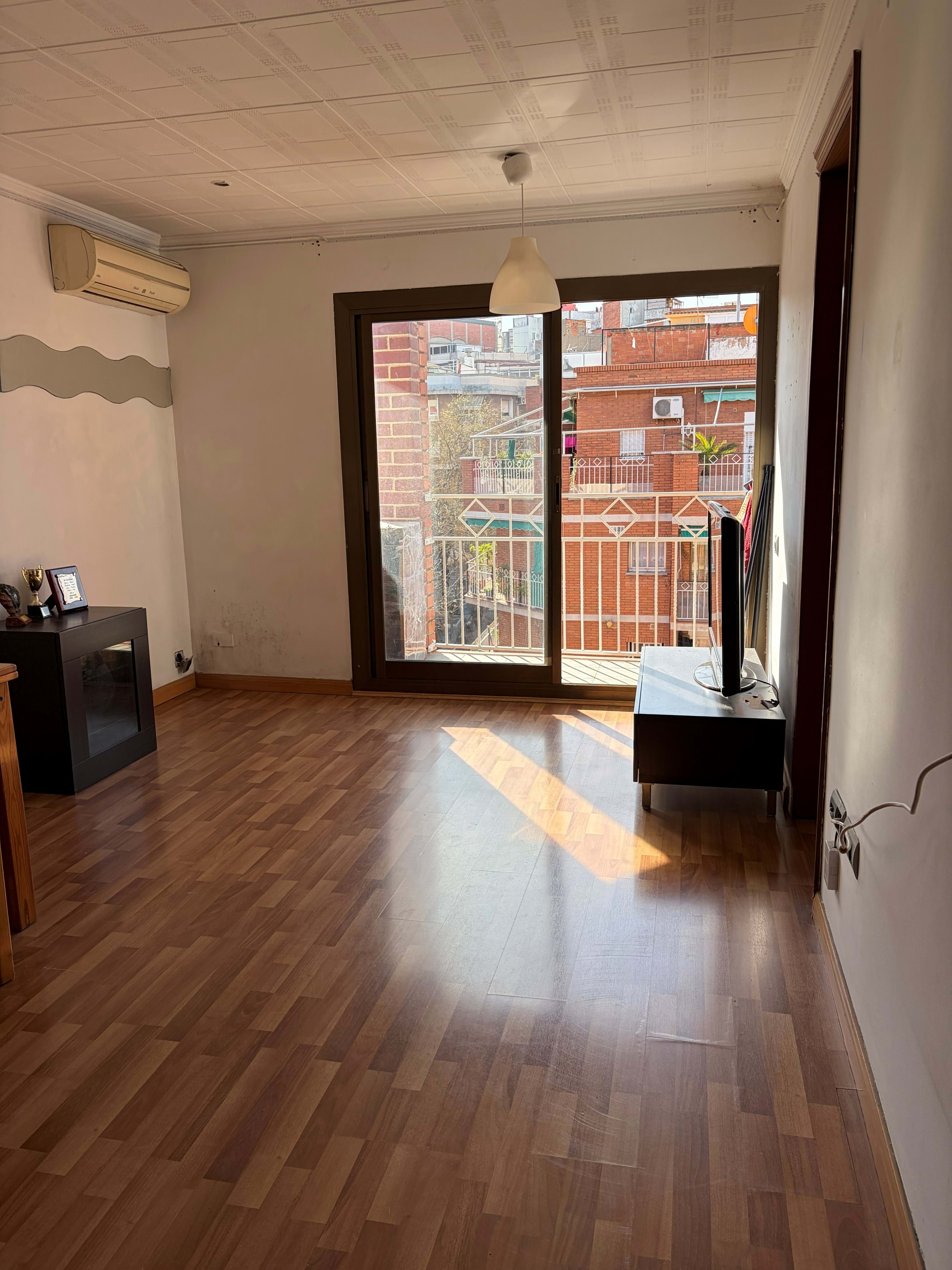 Sala de estar de Ático en venta en Santa Coloma de Gramenet